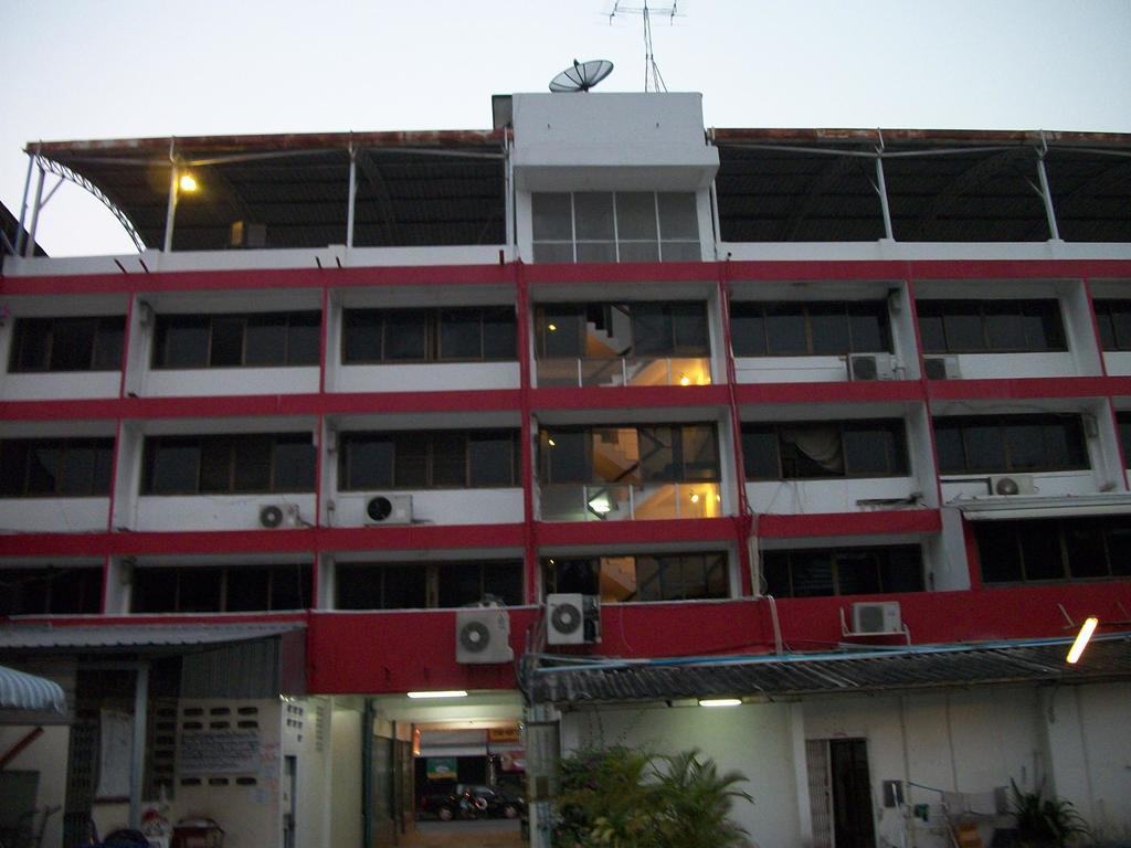 Sawasdee Hotel Khon Kaen Extérieur photo