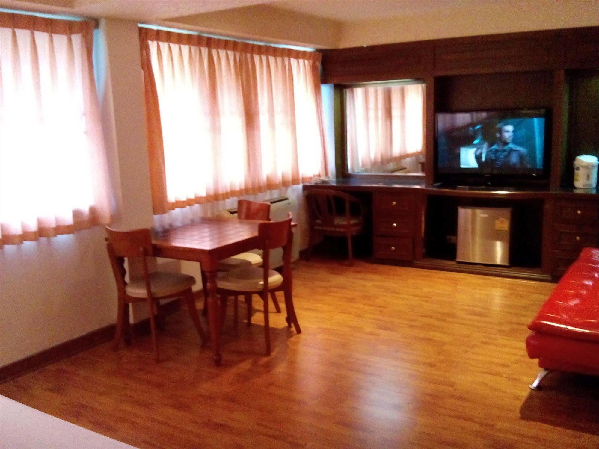 Sawasdee Hotel Khon Kaen Extérieur photo